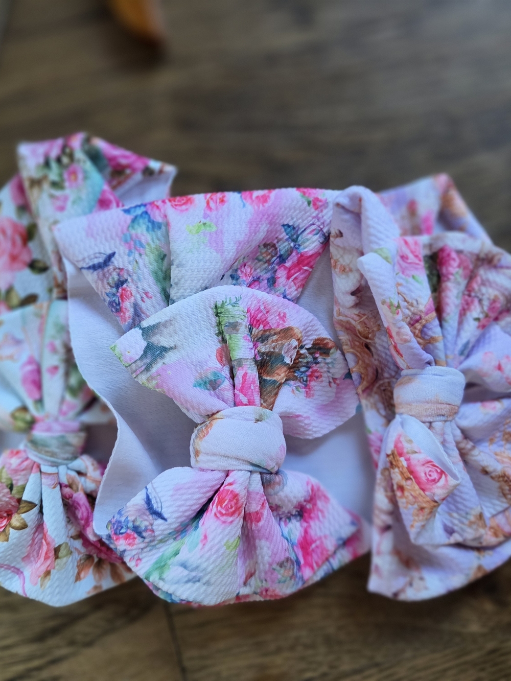Lot of 5 Bums And Roses Biggie Bows